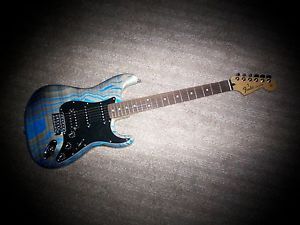 STUNNING FENDER STRATOCASTER GUITAR. MIM GLOSSY SWIRL EDITION! INSANE FINISH
