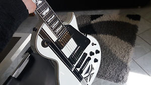 ESP LTD Iron Cross - Inkl Rechnung 1500 - etwas über 1 Monat benutzt (Wie NEU)