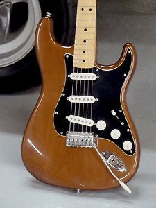 1973 Fender Stratocaster last of the Staggered Pole pickup Lightweight Strats !!
