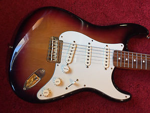 Fender Stevie Ray Vaughan SRV Stratocaster Electric Guitar w/ Fender Tweed Case