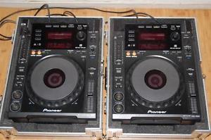 2 Pioneer CDJ 900's pro Turntables EXCELLENT L@@@@@@K!!!!!