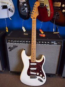 Used 2008 Fender Deluxe Roadhouse Stratocaster Electric Guitar