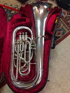 Yamaha EEb Tuba Model YEB 632S; 4 piston valves compensating