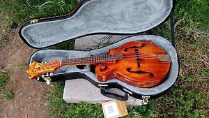 New Mia "Pulaski" F-7AE F-Style Mandolin & Case -Acoustic/Electric - Made in USA