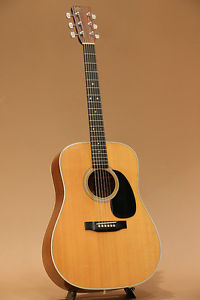 MARTIN D-28 1980 Acoustic-Guitar