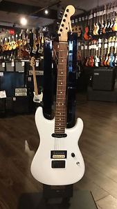 Charvel Pro Mod San Dimas Style 1 HS HT Snow White
