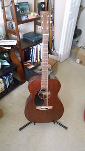 015M Martin Left Handed Guitar W