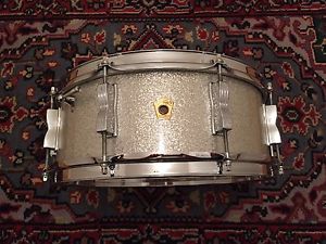 All Original Amazingly Clean 1965 Keystone Badge 5x14 LUDWIG JAZZ FESTIVAL