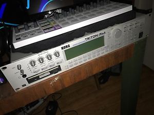 kork triton rack with avid 4 gb hard drive scsi card installed