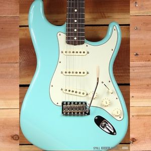 FENDER 60s Reissue Stratocaster RARE Cerulean Blue! 2015 Special Ed MINT 8808