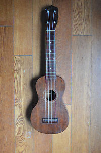 Vintage Gibson soprano ukulele