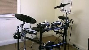 Alesis DM8 Pro Kit    ***  MAKE OFFER ***