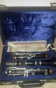ancienne clarinette E 13 BUFFET crampon & Cie A PARIS