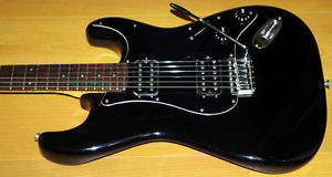 Fender Japan 1984 Squier Black ST502 SQ Serial Electric Guitar with Soft Case