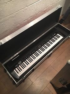 KORG SV1 88 KEYS KEYBOARD WITH CUSTOM FLIGHT CASE