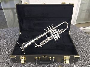 Yamaha Trompete 6310Z Silber Modell Bobby Shew