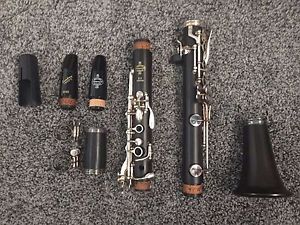 Buffet Crampon E11 France Clarinet with Case, Reeds, Vandoren Paris Mouthpiece