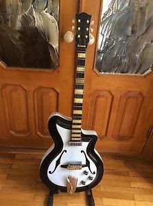 CREMONA Hollow Body Soviet Electric Guitar jolana musima ORFEUS RARE 70's.