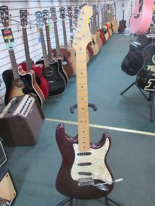 1998 Fender USA Standard Stratocaster Purple w/Case