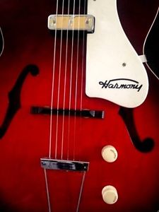 Harmony Rocket H53 1959 w/case and original instruction manual