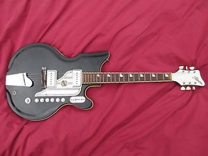 1962 National Valco Val-Pro 88 in Black Res-o-glas Map Guitar