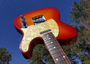 Fender telecaster Japan 94-95. Excellent condition. 5 way switch mod. w/Hardcase