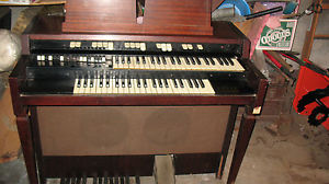 HAMMOND ORGAN~ L101~MINT Condition~Plays Perfect~100% Preserved