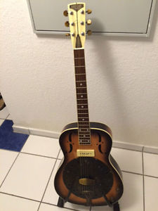 Amistar Resophonic/ Resonator Gitarre Modell Delta Queen Duotone