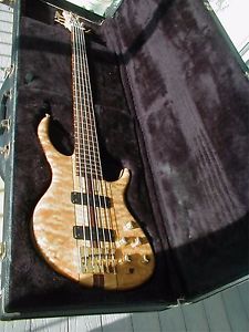 TOBIAS CLASSIC  5  STRING ELECTRIC BASS GUITAR  NO  RESERVE!