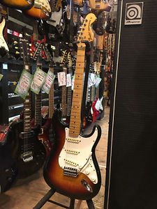 Fender Japan CST-50M Made in Japan Sunburst Large Head E-Guitar Free Shipping