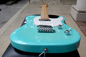 GODIN Session Custom 59' Limited Electric Guitar Light Burst. Made in Canada