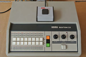 1979 KORG KR-33 KR RHYTHM 33 ANALOG DRUM MACHINE BEAT BOX + S-1 FOOT SWITCH A159