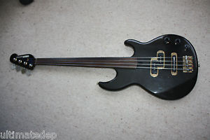 YAMAHA BB3000S FRETLESS BASS GUITAR  1980'S MIJ