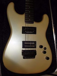 RARE FENDER MIJ EXTRAD BODY A-SERIES GUITAR PEARL SYSTEM ONE FENDER CASE