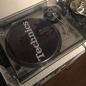 Pair of Technics SL1200MK2 DJ Turntables