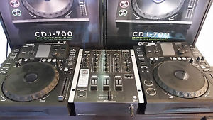 Pair Gemini CDJ-700 DJ Controllers with Gemini PS-626 USB Mixer