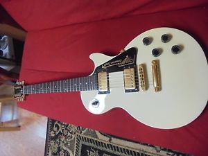 GIBSON LES PAUL STUDIO ALPINE WHITE 1988 MODEL MADE IN THE U.S.A