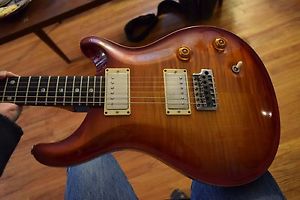 Paul Reed Smith Custom 22 2006 model , PRS , OHSC, custom trem arm, 1 piece body
