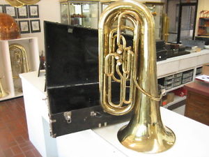 GOOD YAMAHA YBB-103 3/4 SIZE BBb TUBA WITH CASE