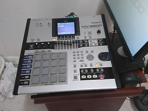 Roland MV-8800 Production Studio 512MB 40GB HDD (MONITOR AND MOUSE NOT INCLUDED)