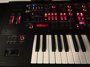 Roland JD-XA Keyboard Synthesizer Analog / Digital Crossover Synth