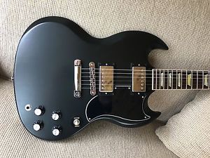 Gibson SG 61 Reissue Ebony Satin 2012 Discontinued Model RARE LNIB