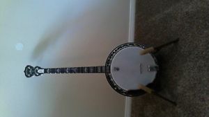 DEERING EAGLE II TENOR BANJO