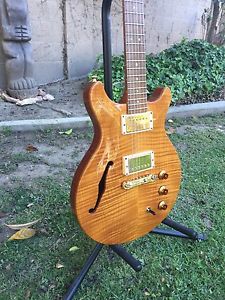 Hamer USA Artist Studio Archtop Honey Amber Burst