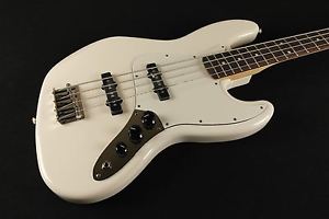 Fender Standard Jazz Bass Rosewood Fingerboard Arctic White 146200580