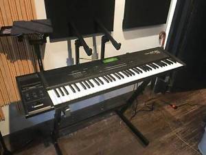 Roland XP-80 Keyboard