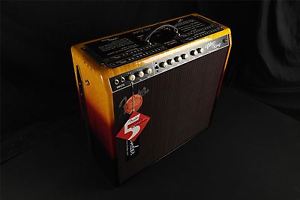 Fender Vibro King 3 Tone Sunburst Birdseye Gold FSR Limited Edition  DEAL!