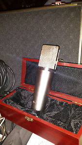 Peluso p67 microphone excellent condition U67 style microphone w/ extra NOS Tube
