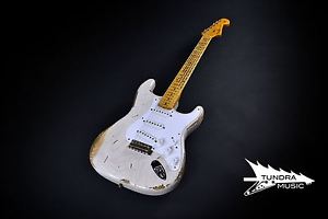 Fender Custom Shop 1954 Heavy Relic Stratocaster - Blue Sparkle