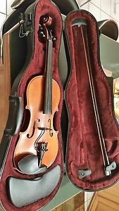 ZETA ACOUSTIC PRO FULL SIZE VIOLIN W/CASE AND BOW